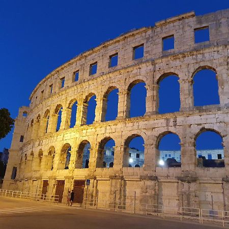 Amphitheater Apartment Pula Exterior foto